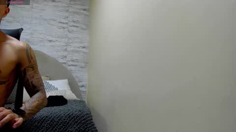 ARON BOLT online show from March 8, 1:14 am