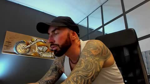 AronGrant online show from October 28, 10:40 am