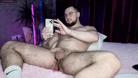 Snapshot of aroslav_ chatting on December 31, 1:04 am olejjka online show from December 31, 1:04 am