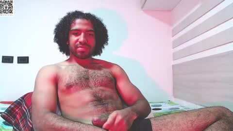 Snapshot of arthur_jamess chatting on January 16, 12:02 am arthur_jamess online show from January 16, 12:02 am