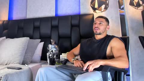 Arthur online show from January 12, 10:43 pm