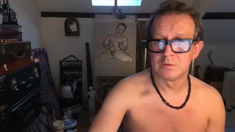 artisterotic online show from November 27, 2:54 pm