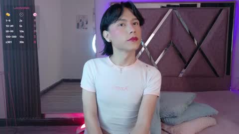 Ash Femboy online show from November 21, 8:08 pm