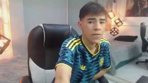 ash_kai online show from July 7, 11:41 pm