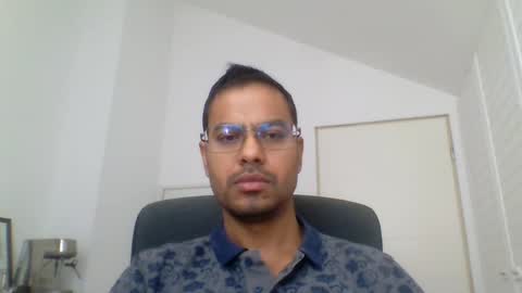 asharma1984xyz online show from July 24, 6:42 am