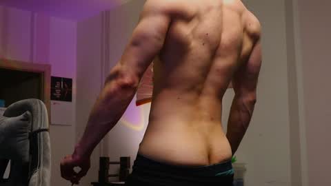 Snapshot of asher_88 chatting on December 16, 6:16 pm Jerk Machine online show from December 16, 6:16 pm