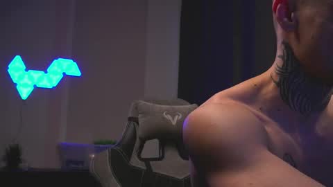 Snapshot of asher_88 chatting on February 10, 7:04 am Jerk Machine online show from February 10, 7:04 am