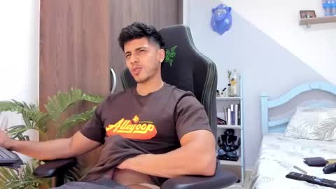 my name real is camilo online show from December 19, 1:50 am