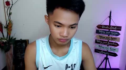 asian_lover05 online show from November 8, 8:01 pm