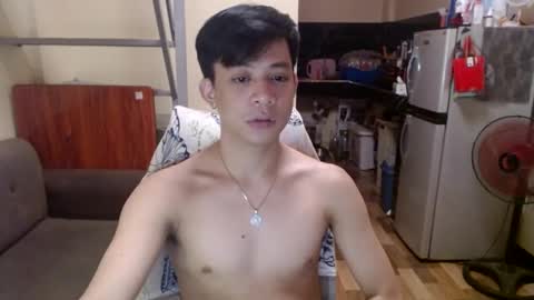 asiandreamboyx online show from February 23, 12:43 pm