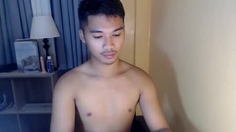 asianhunk_jamesx online show from September 30, 11:03 am