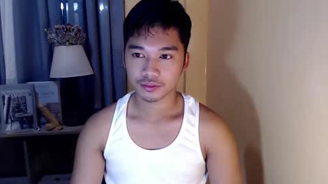 asianhunk_jamesx online show from November 10, 10:36 pm