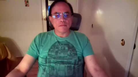 Asian Mixed Man online show from January 20, 7:04 pm