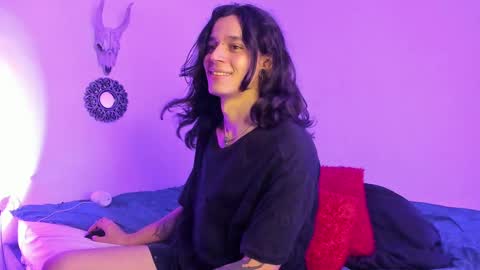 asmodeuszz online show from December 6, 5:09 am