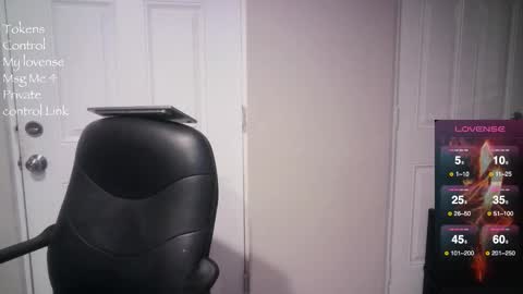 ASPEROUS 0NE COCK online show from September 29, 6:45 am