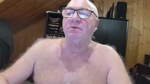 asusandy online show from February 15, 9:34 pm