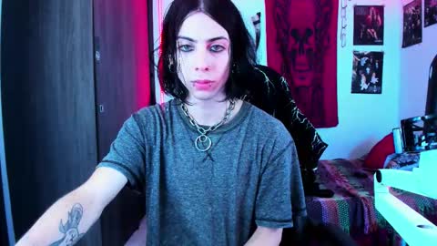 athenauwu online show from November 16, 7:32 am