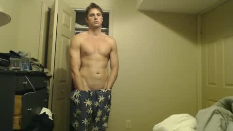 tommycb55555 online show from September 18, 9:39 pm