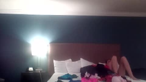 atreatforyou_86 online show from December 21, 6:43 am