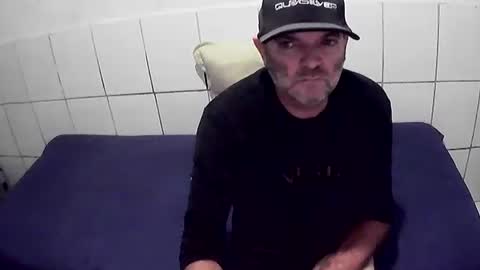 cesar augusto online show from February 28, 7:35 pm