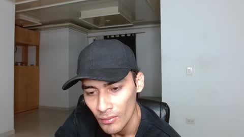 Aureliano online show from October 25, 12:45 am