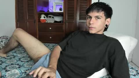 Austin online show from December 17, 8:26 pm