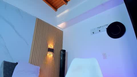 austin_rouse online show from March 27, 7:37 pm