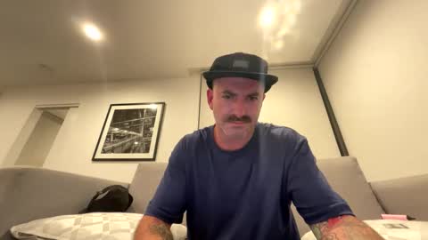 austintoner85 online show from February 14, 12:25 pm