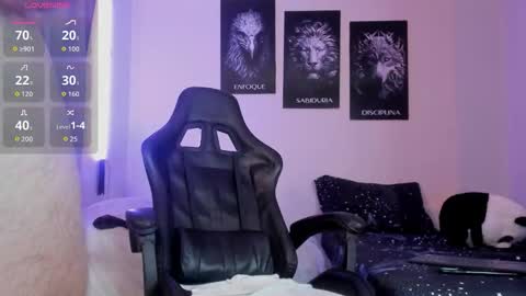 AustinTorres  online show from November 19, 12:43 am