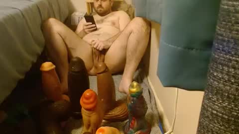 awizr online show from February 3, 2:00 pm