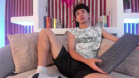 axel_draven online show from June 4, 11:49 am