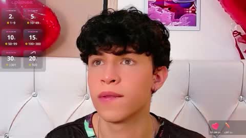 Axel Evanss online show from February 19, 1:40 pm