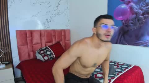 Axel  online show from December 4, 5:16 am