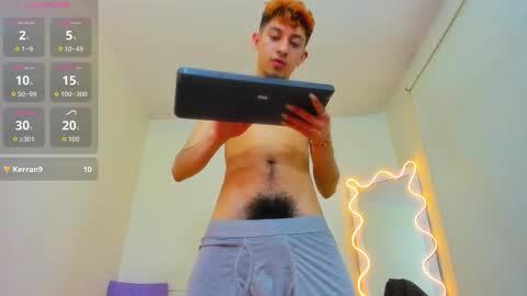 AXEL  online show from October 25, 4:47 am