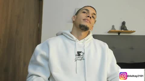 INDEPENDENT MODEL  online show from May 26, 3:13 am