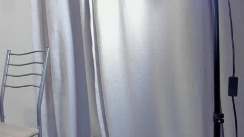 axel  online show from January 13, 11:14 am