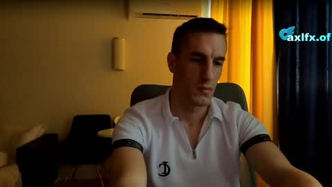 Axl online show from April 3, 4:09 am