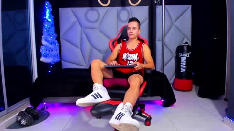 Ayden Miller online show from December 4, 12:58 pm