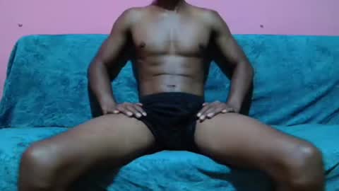 badaddo910342 online show from April 15, 2:17 pm