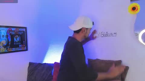 badlucky_ online show from November 20, 5:07 am