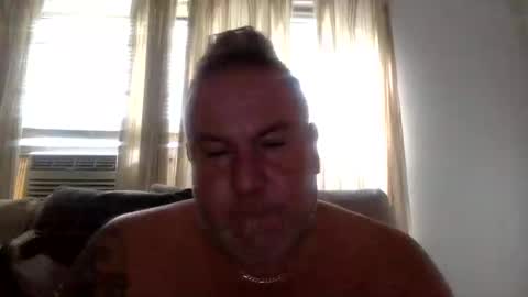 Snapshot of banana5289 chatting on October 7, 8:24 pm banana5289 online show from October 7, 8:24 pm