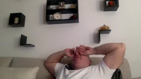 Snapshot of banana5289 chatting on March 3, 8:29 pm banana5289 online show from March 3, 8:29 pm