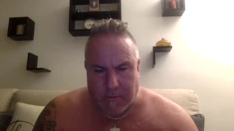 Snapshot of banana5289 chatting on October 13, 12:33 pm banana5289 online show from October 13, 12:33 pm