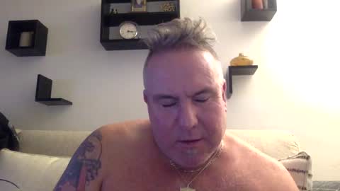 Snapshot of banana5289 chatting on January 14, 8:15 pm banana5289 online show from January 14, 8:15 pm