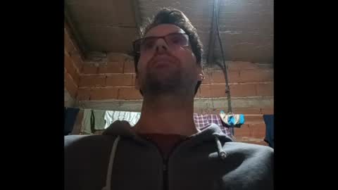 Ezequiel online show from April 12, 1:42 am