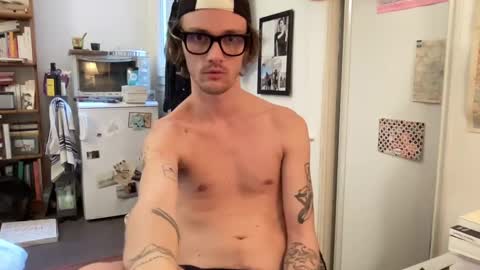 Snapshot of baptisteriviere chatting on January 10, 3:27 pm baptisteriviere online show from January 10, 3:27 pm