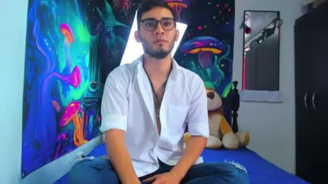 alex independent model   ig bbalexmoon online show from June 21, 4:01 pm