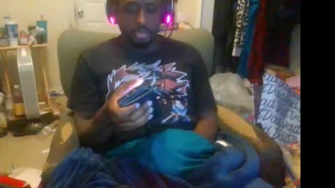 rocker n queen online show from November 4, 8:10 pm