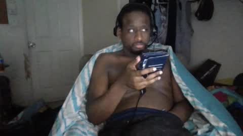 rocker n queen online show from December 11, 2:39 pm