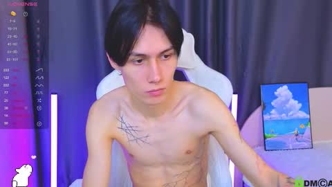 Aiden online show from December 15, 8:28 pm